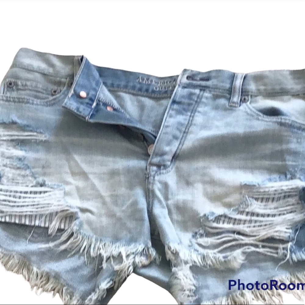 🌿 AMERICAN EAGLE High Rise Festival Shorts.